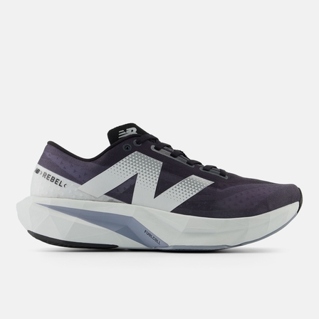 Running shoes and trainers for men New Balance Bahrain